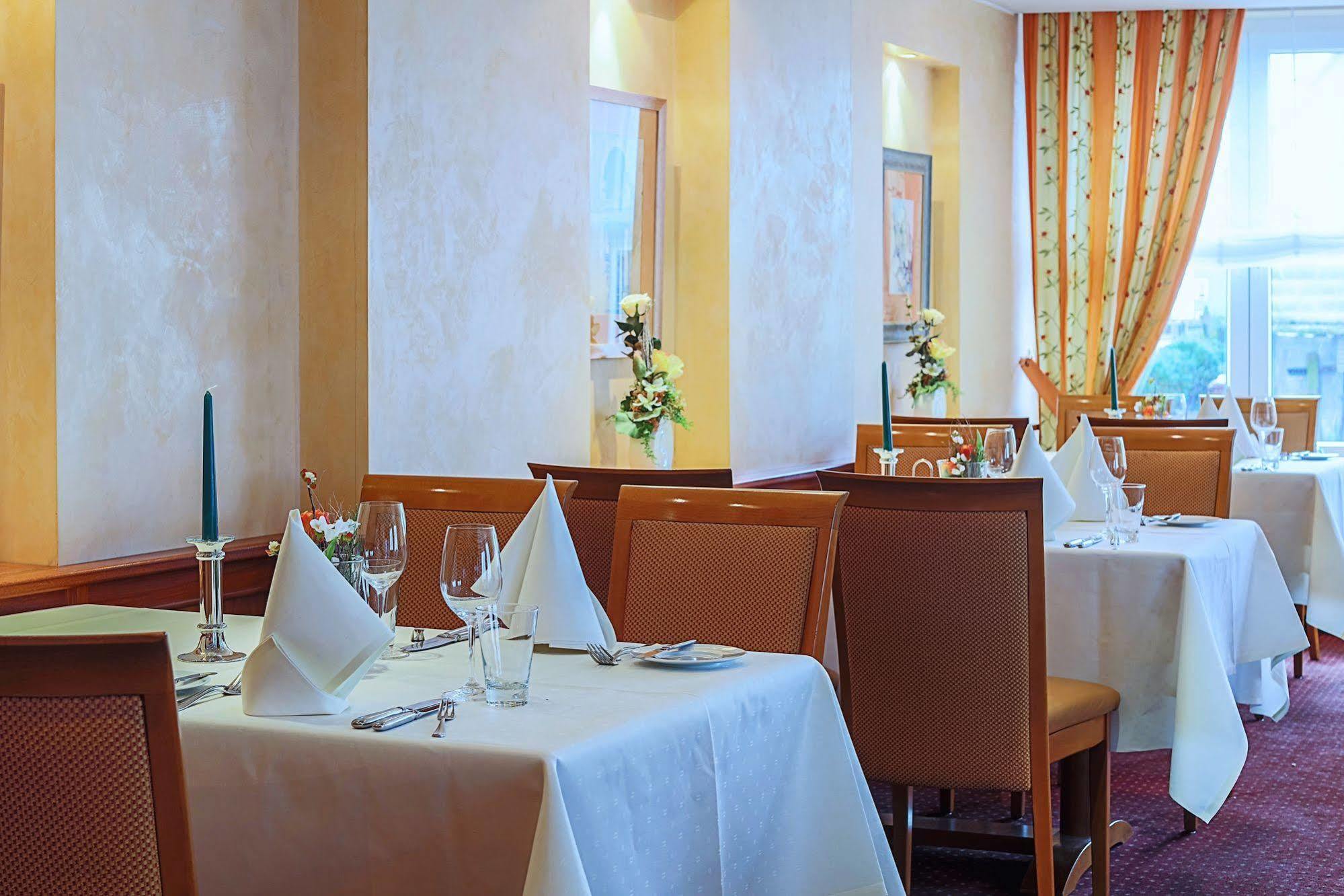 Hotel-Restaurant Kunz Pirmasens Exterior photo